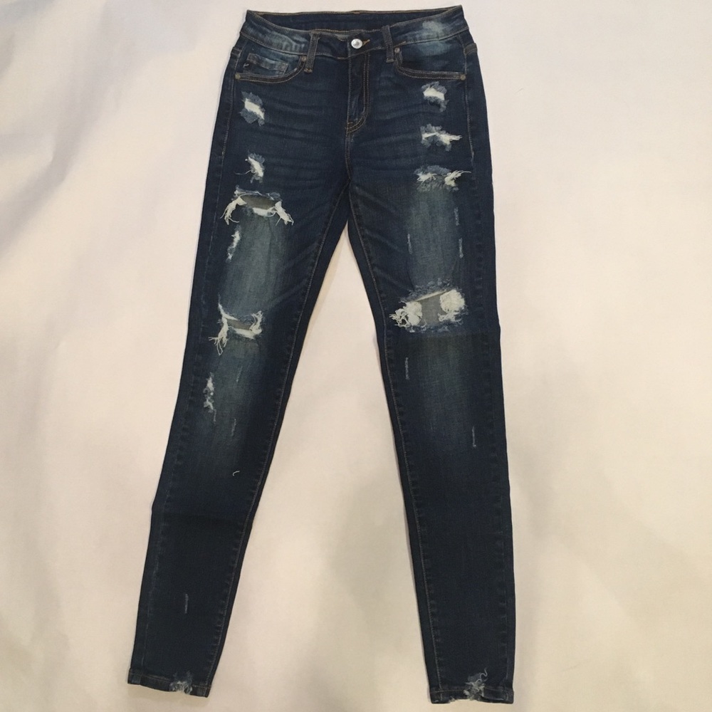 Last 1️⃣ Distressed Frayed Jeans - Picture 5 of 6